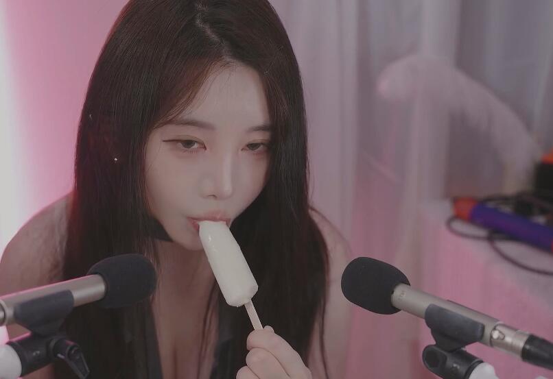 "从粉丝到创作者:Yoonying《ASMR女友发型店》幕后故事与创作灵感大公开"