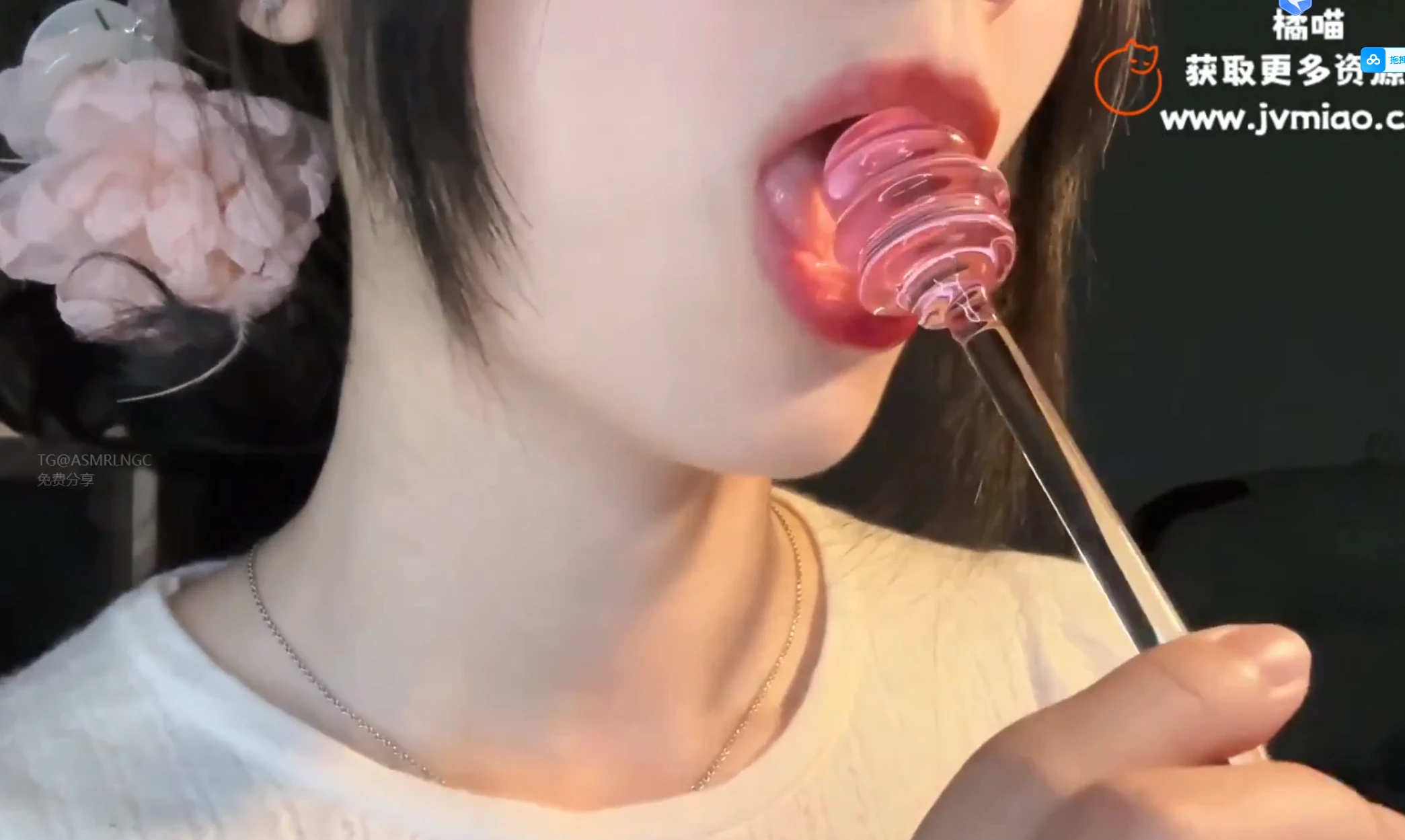 "从概念到成品!深扒B站nana困薯透明粉色蜂蜜棒制作全流程:200小时匠心打磨"