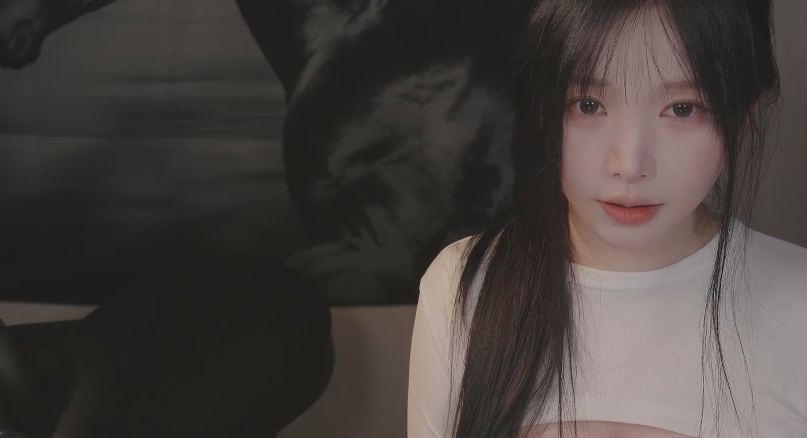 Yoonying会员限定《可疑的骑马商店》——马蹄声从左耳跑到右耳，皮革马具的摩擦声在后颈回荡