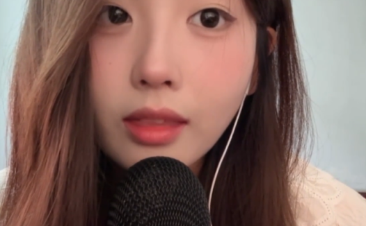 拆解叼鱼小喵Q盒岛7月合集:6部付费ASMR,她的猫系陪伴在夏天全面升级